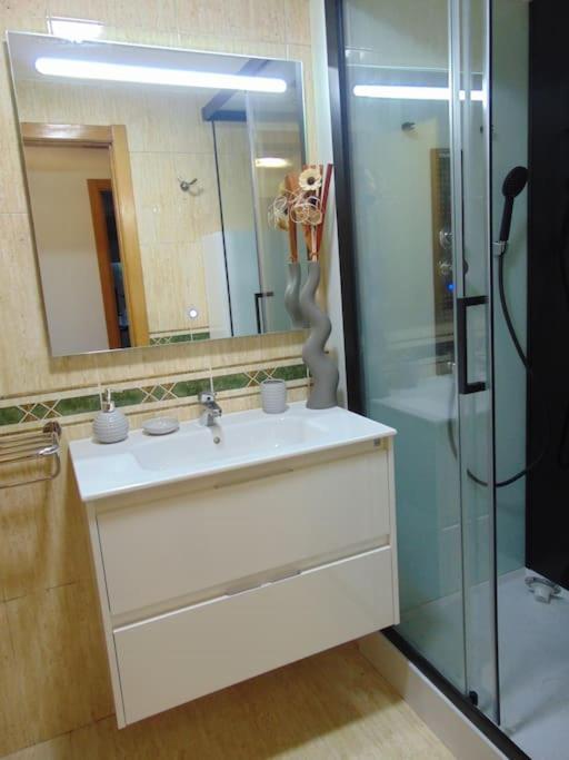 Apartamento Con Jardin San Giacomo di Compostella Esterno foto